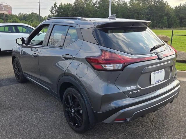 Used 2024 Gray Nissan SR image 11