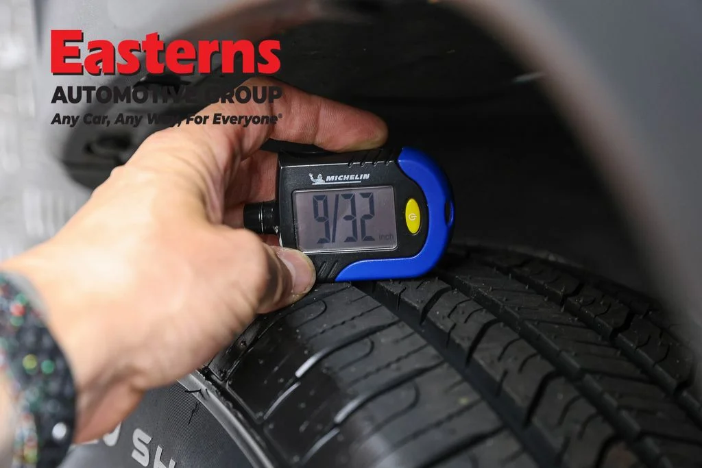 Used 2022 Silver Jeep Trailhawk image 29