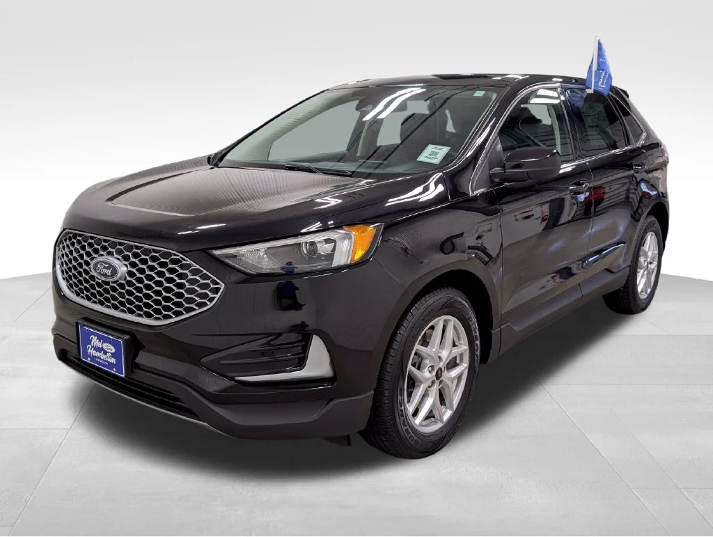 Certified Used 2024 Agate Black Metallic Ford SEL image 17