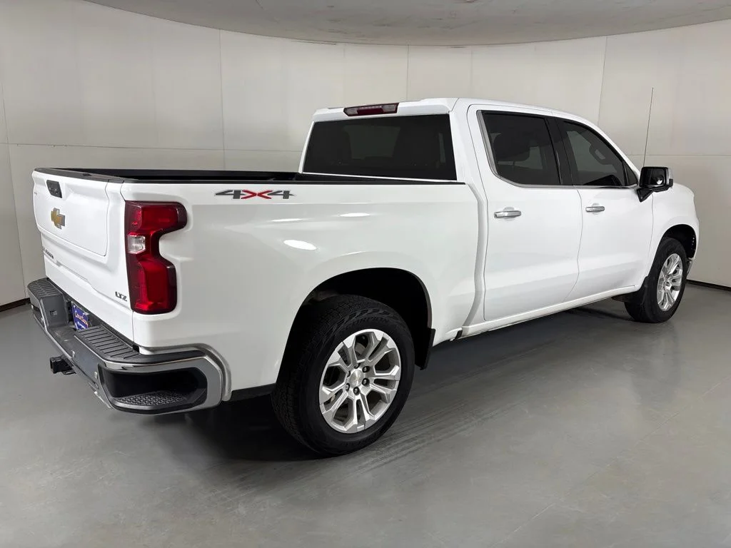 Used 2023 White Chevrolet LTZ image 10