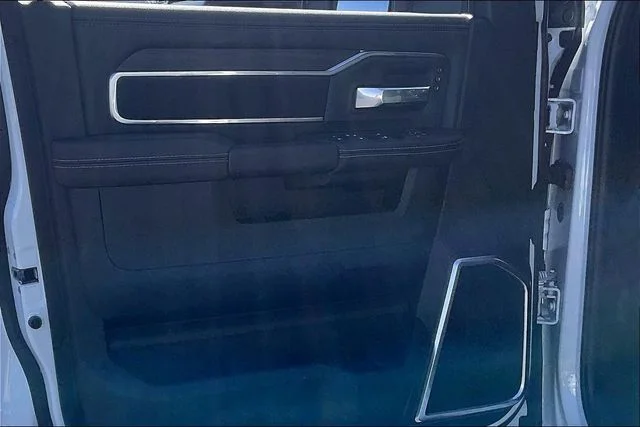 New 2026 Bright White Clear-Coat Exterior Paint RAM Laramie image 25