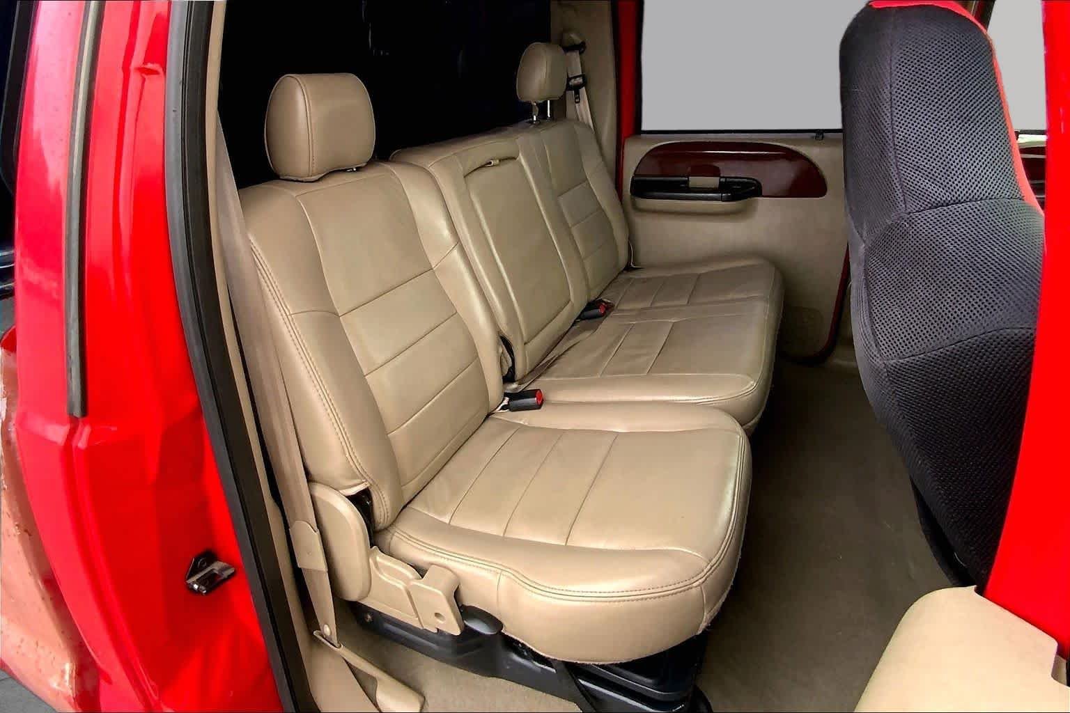 Used 2005 Red Ford Lariat image 18