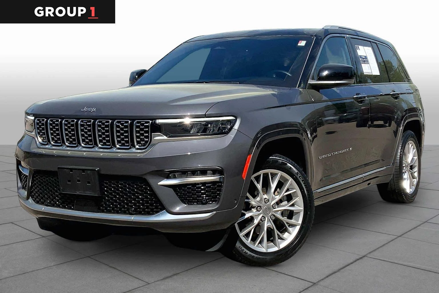 2023 Jeep Grand Cherokee Summit