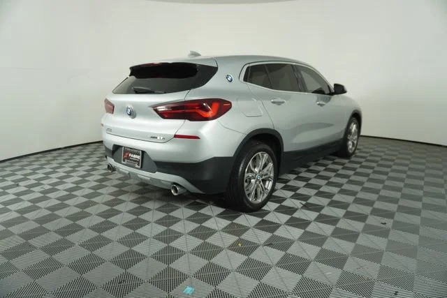 Used 2021 Glacier Silver Metallic BMW sDrive28i image 7