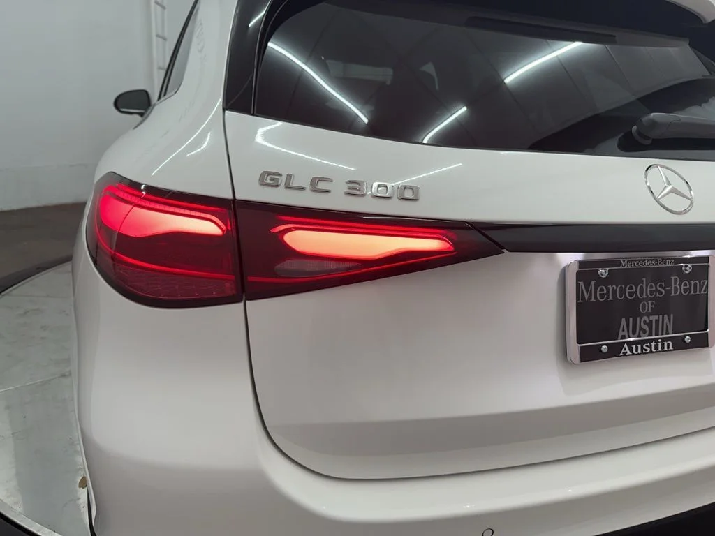 Used 2026 White Mercedes-Benz GLC 300 image 26