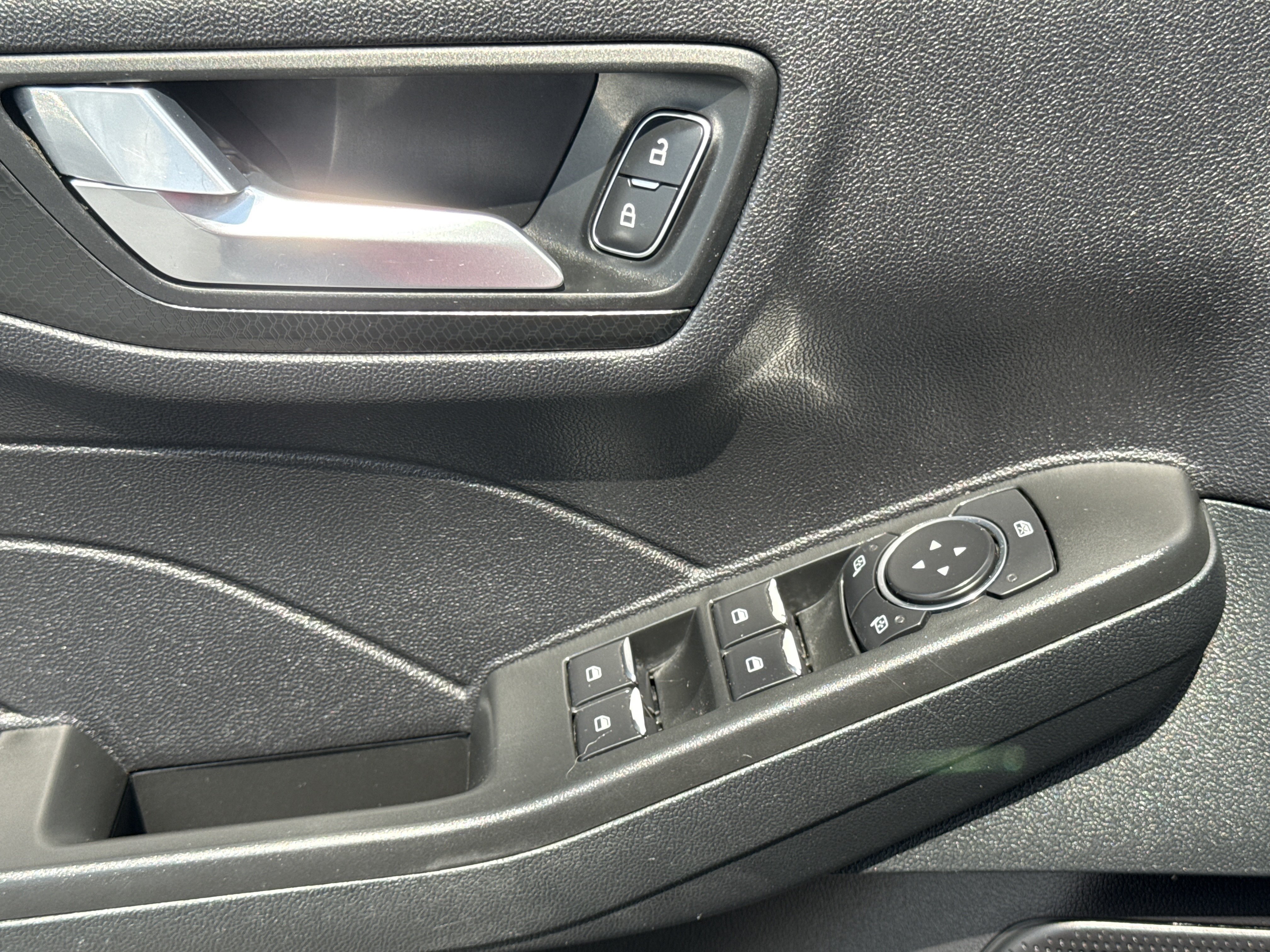 Used 2021 Iconic Silver Metallic Ford SEL AWD image 19
