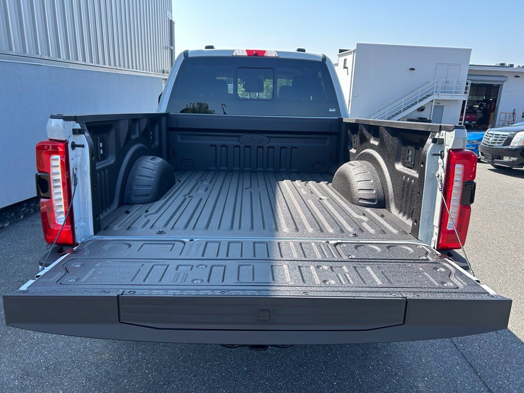 New 2026 Avalanche Ford F-250® Lariat® image 24