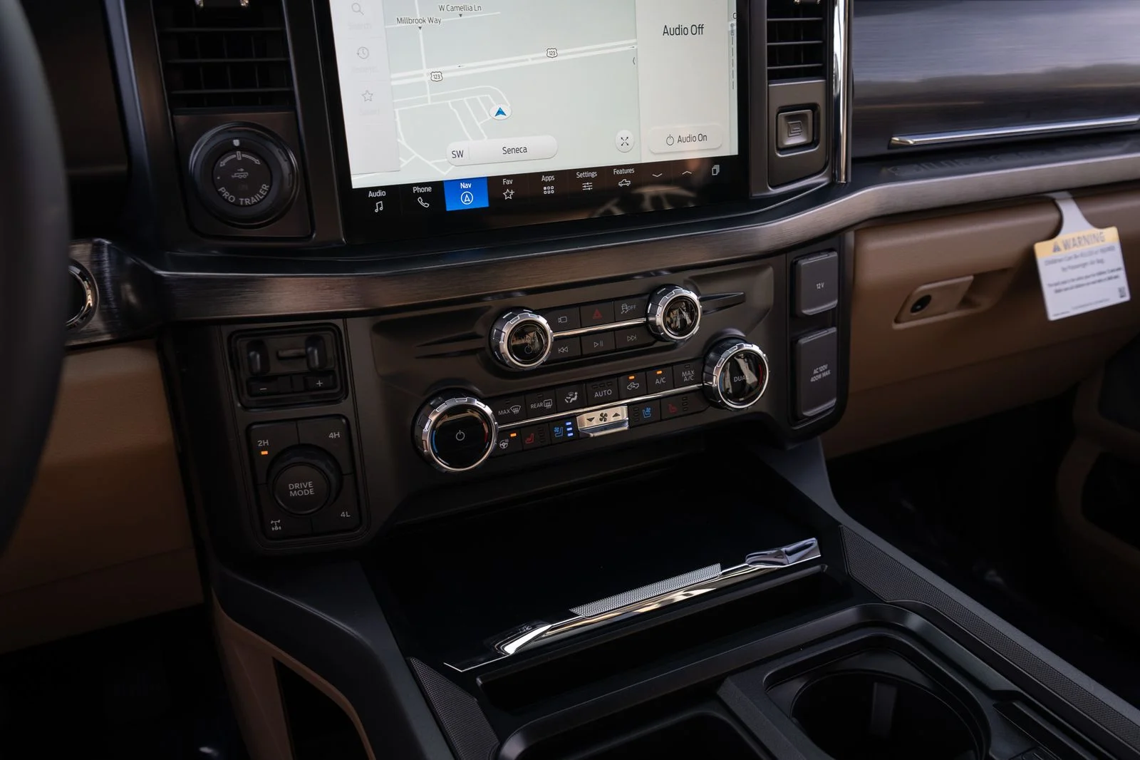 New 2026 Star White Metallic Tri-Coat Ford F-250® Lariat® image 46