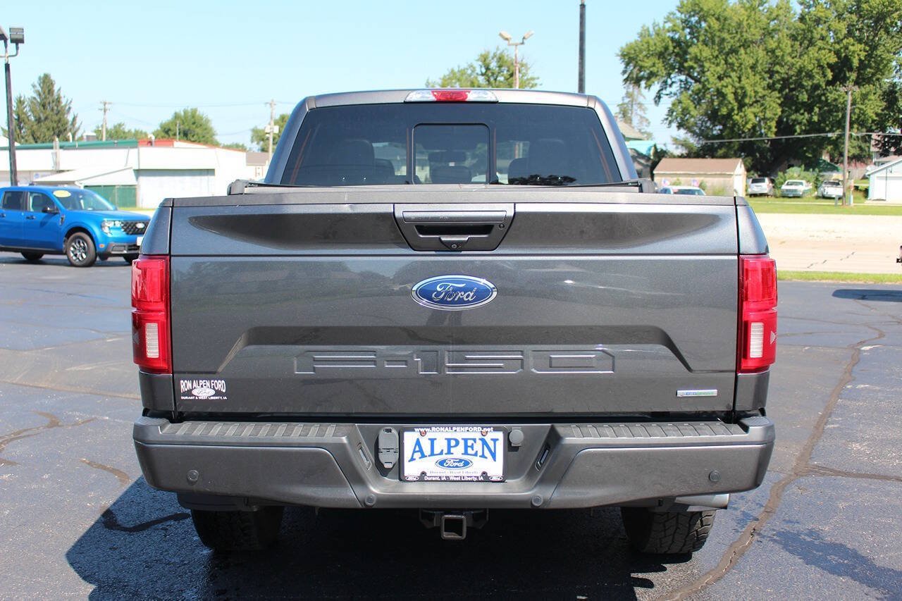 Used 2018 Magnetic Ford Lariat 4x4 4dr SuperCrew 5.5 ft. SB image 15