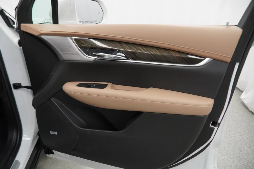 Used 2020 White Cadillac Premium Luxury image 40
