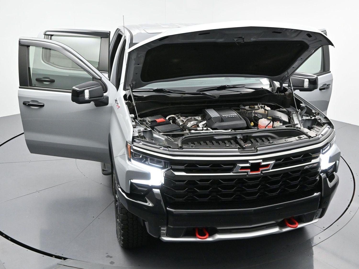 Used 2025 Slate Gray Metallic Chevrolet ZR2 image 46