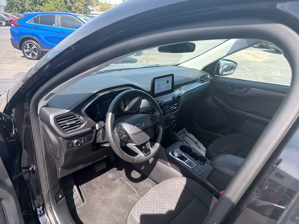 Used 2023 Black Ford Active image 16