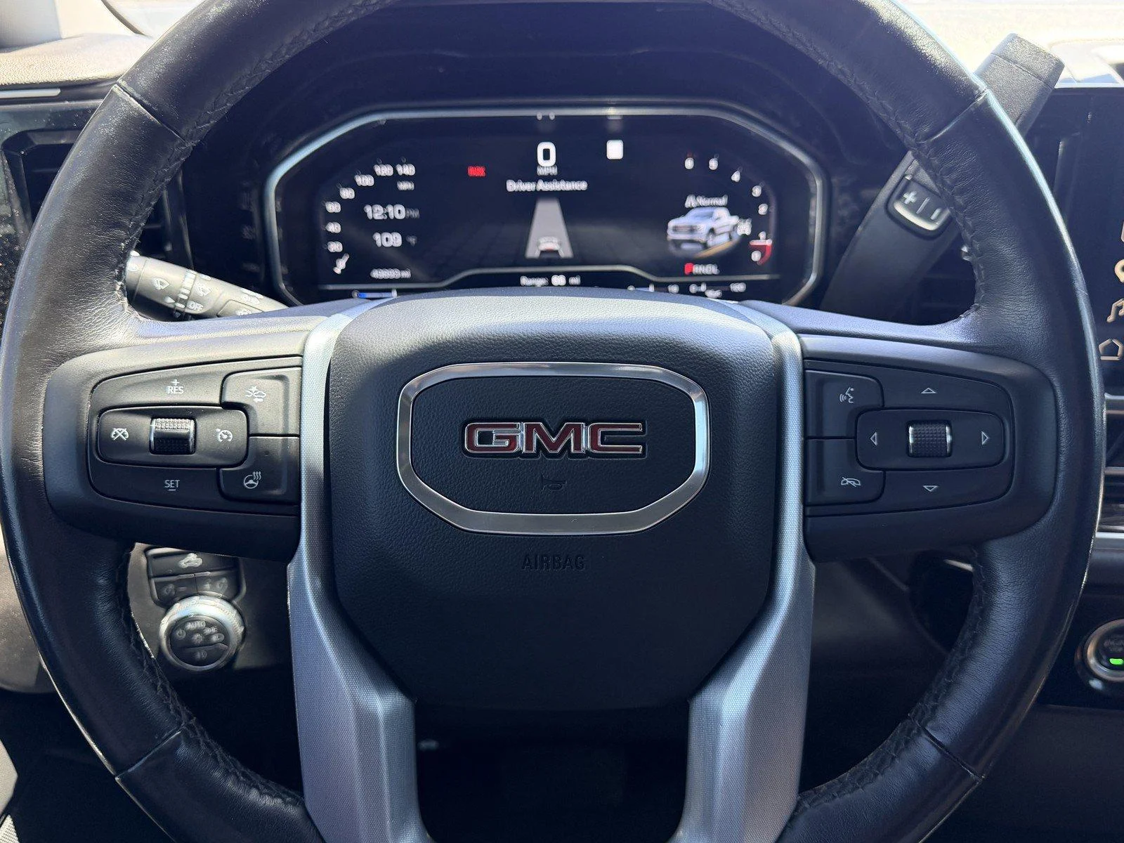 Used 2022 Summit White GMC Elevation image 25