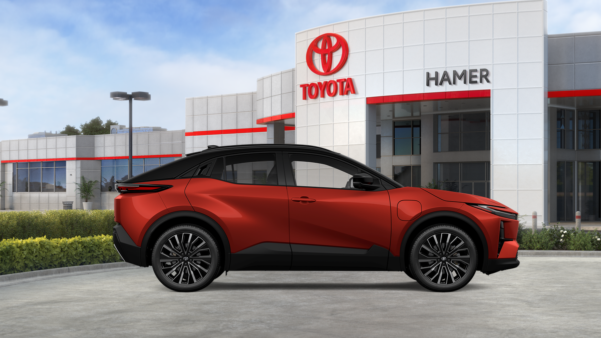 New 2026 Tandoori with Midnight Black Metallic roof Toyota XSE image 42