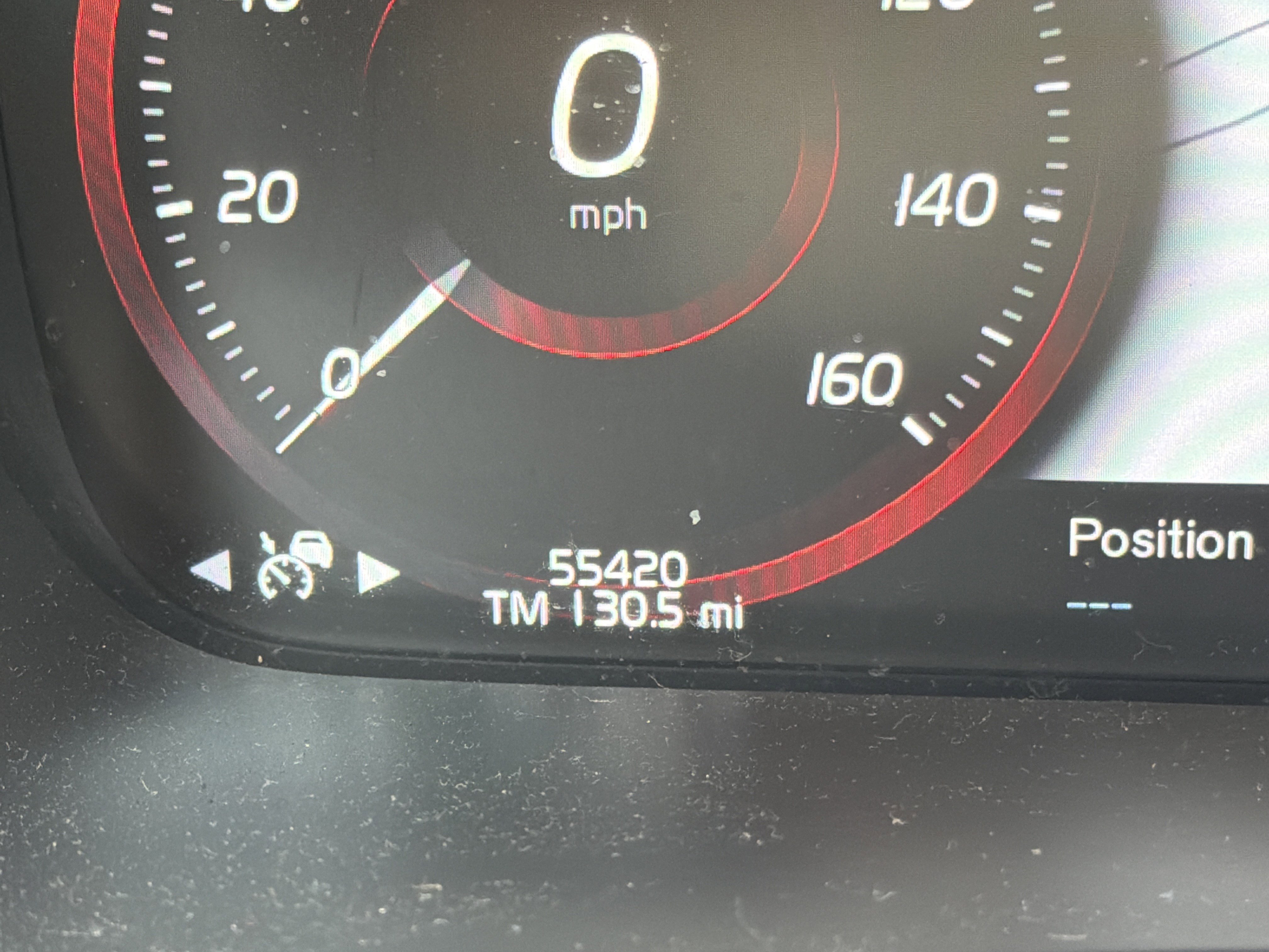 Used 2021 Onyx Black Metallic Volvo Momentum image 10