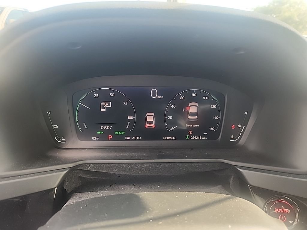 Used 2024  Honda EX-L image 21