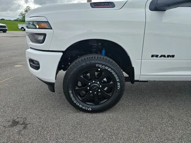 New 2026 Bright White Clear-Coat Exterior Paint RAM Big Horn image 27