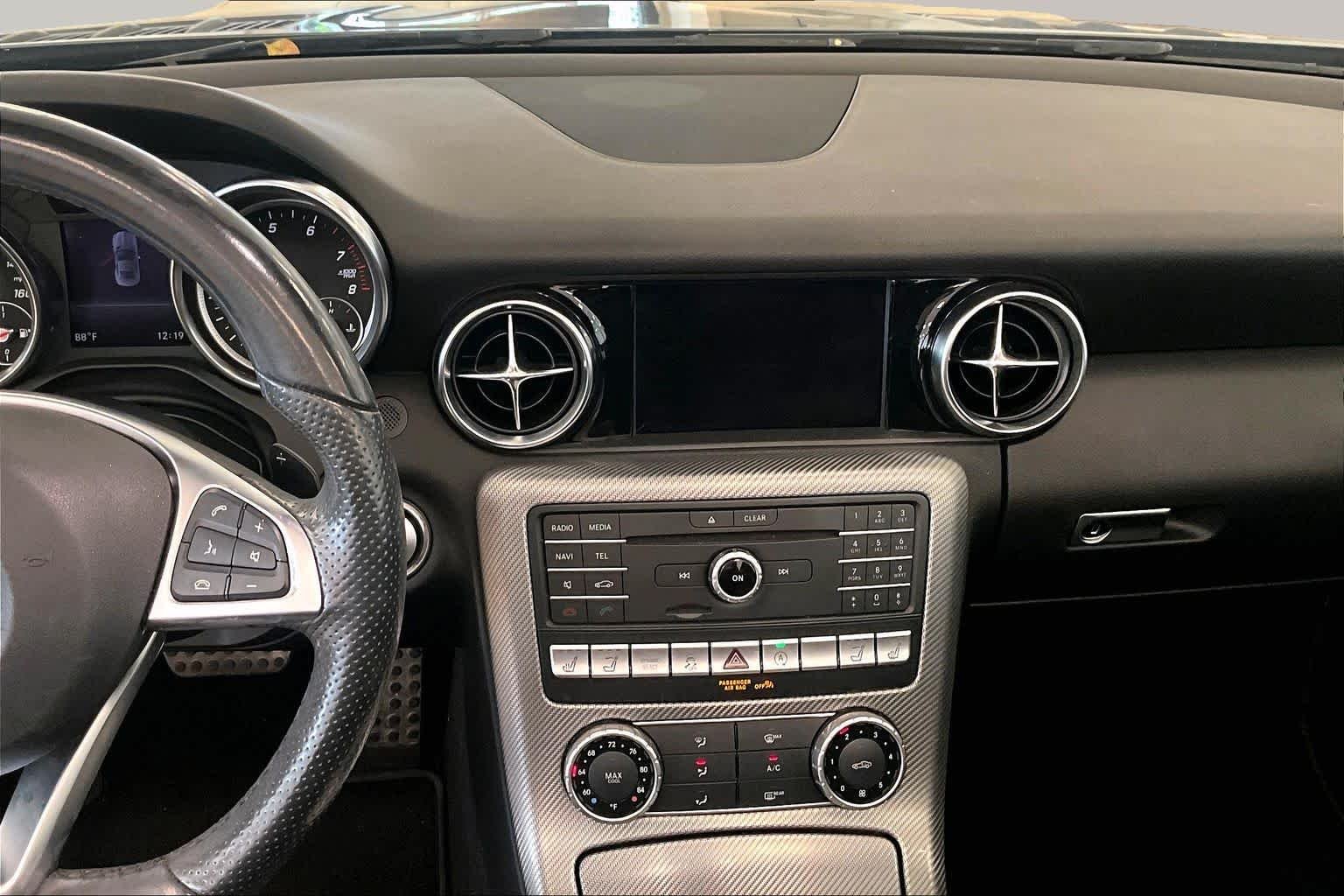 Used 2017 Selenite Grey Metallic Mercedes-Benz SLC 300 image 6