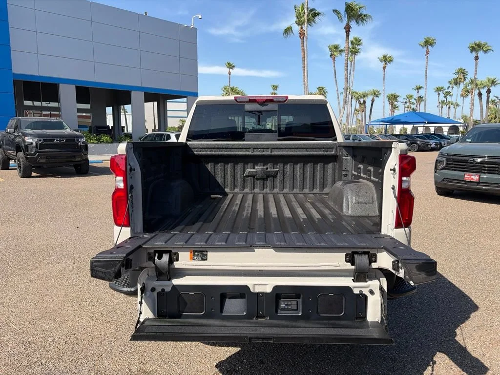 2026 Chevrolet Silverado 1500 ZR2 - Photo 7