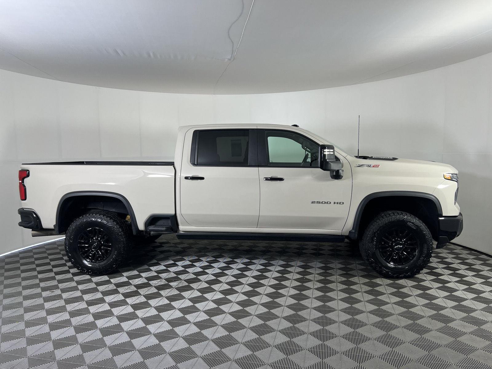 Used 2026 White Sands Chevrolet ZR2 image 27