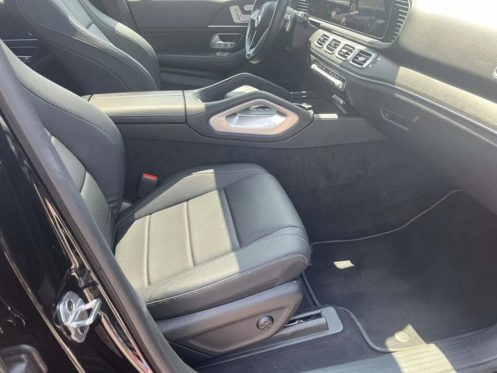 Used 2025 Obsidian Black Metallic Mercedes-Benz GLE 350 image 22