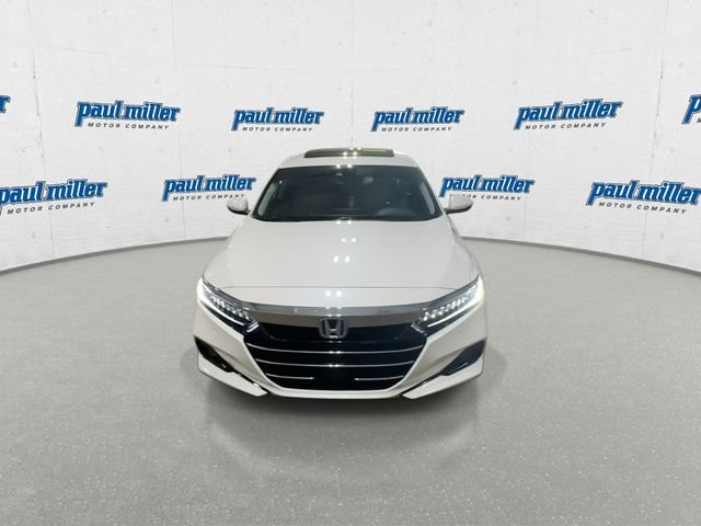 Certified Used 2022 White Honda Touring image 3
