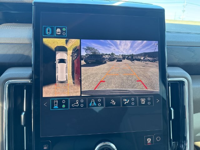 2026 GMC Yukon Denali - Photo 23