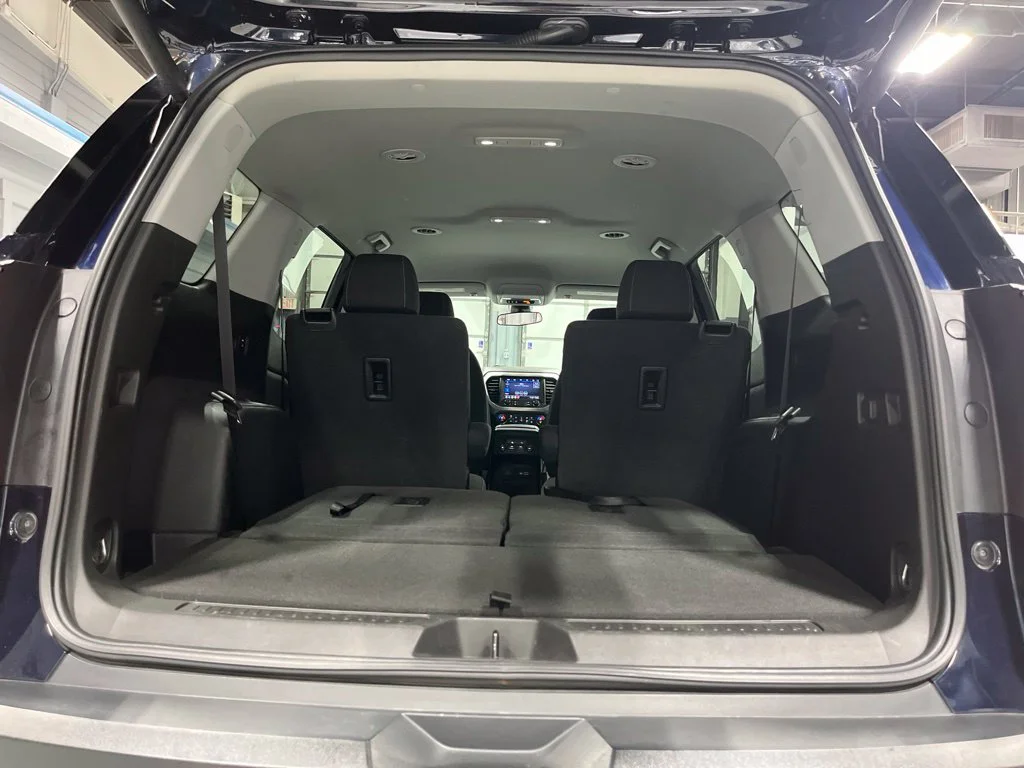 Used 2021 Midnight Blue Metallic GMC SLE image 34