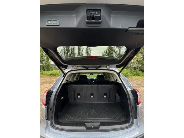 New 2026 ICE SILVER METALLIC Subaru Limited 7-Passenger image 9