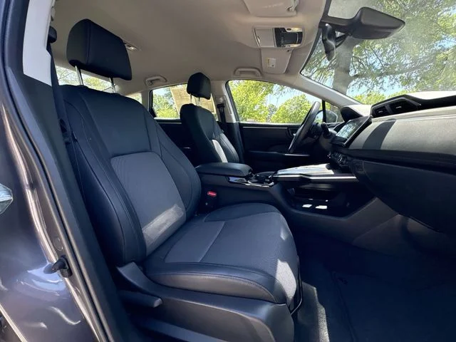 Used 2018  Honda Base image 27