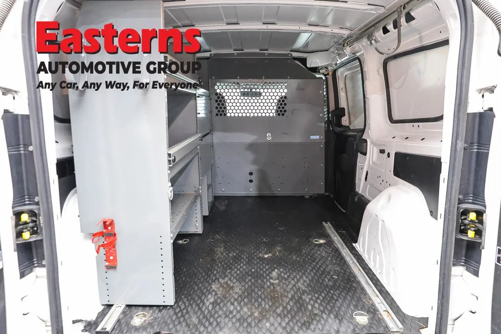 Used 2022 White Ram Base image 11