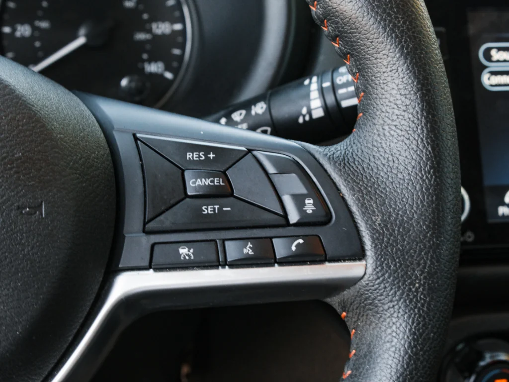 Used 2023 Qac - Aspen White Tr Nissan SR image 12