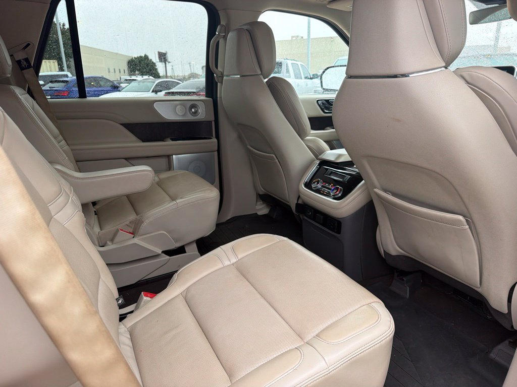 Used 2021 Blue Lincoln Reserve image 12