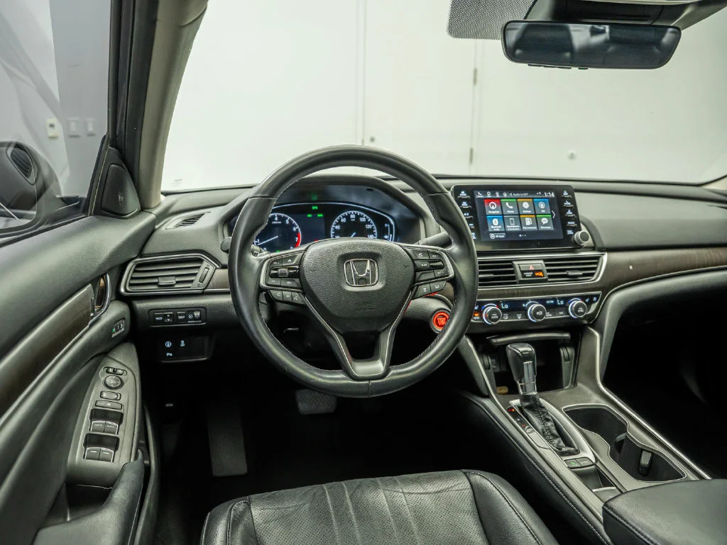 Used 2018 Gray Honda Touring image 33