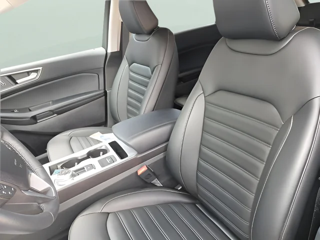Used 2022 Silver Ford SEL image 20
