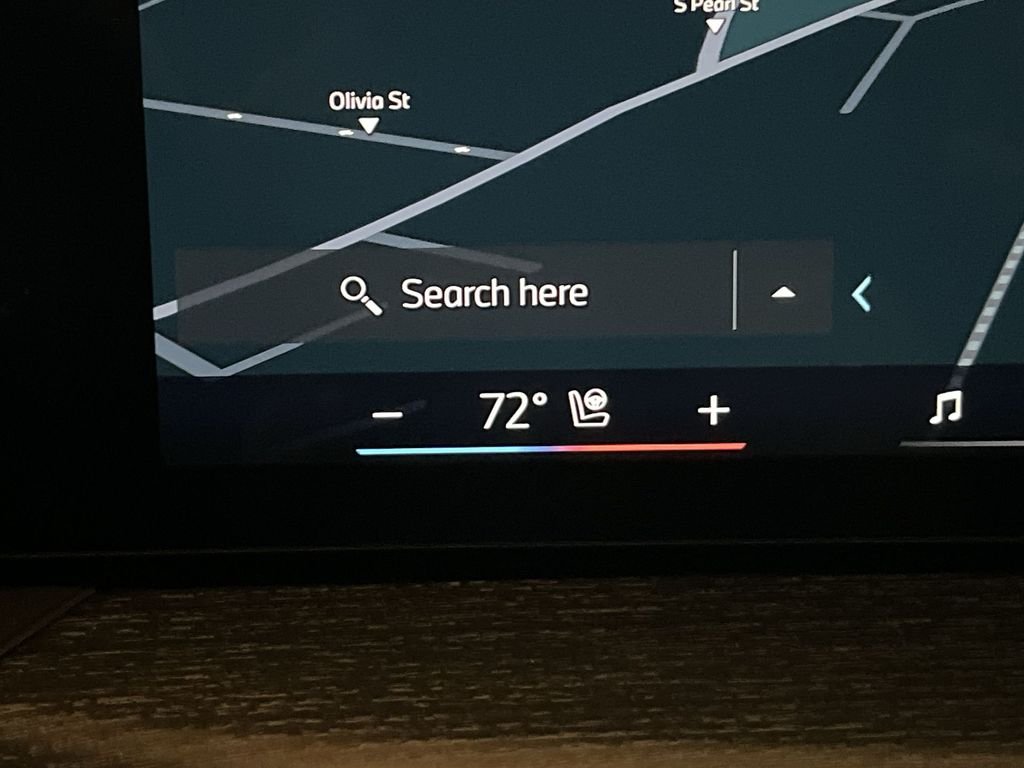 2025 BMW 3 Series 330i - Photo 19