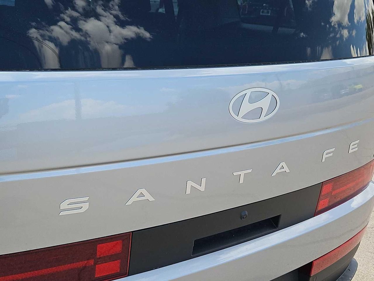 New 2026 Shimmering Silver Hyundai SE image 12