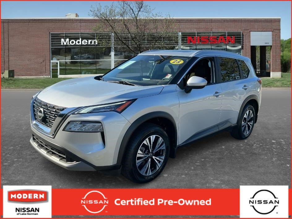 Used 2023 Brilliant Silver Metallic Nissan SV image 1
