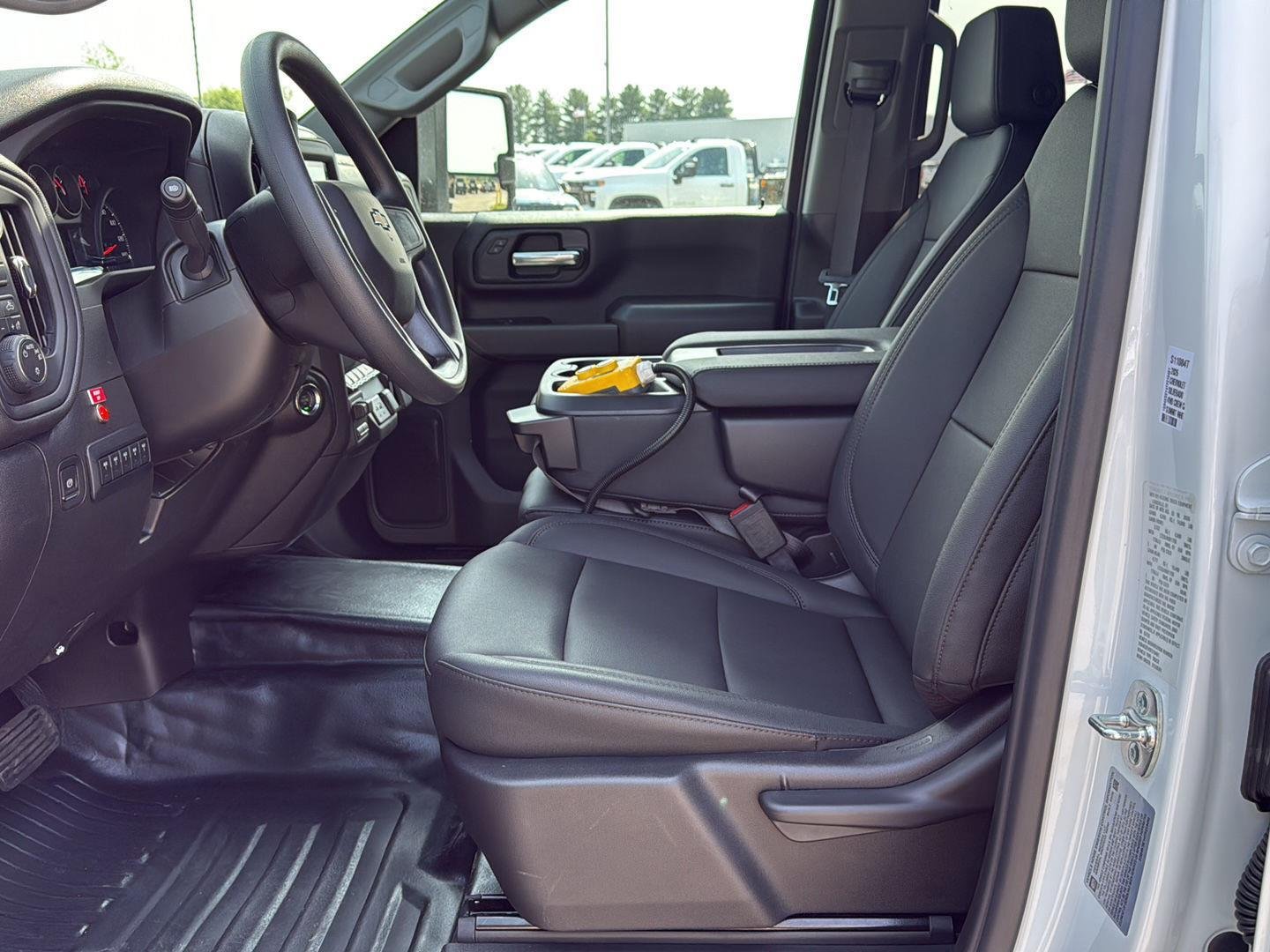 New 2026 Summit White Chevrolet Work Truck image 9
