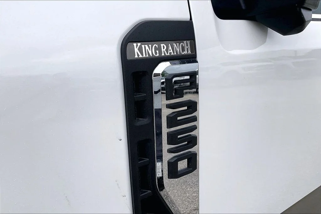 New 2026 Ford Super Duty F-250 King Ranch 4D Crew Cab