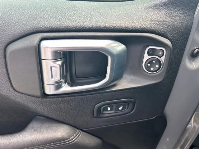2023 Jeep Wrangler 4-Door Sahara Altitude - Photo 29
