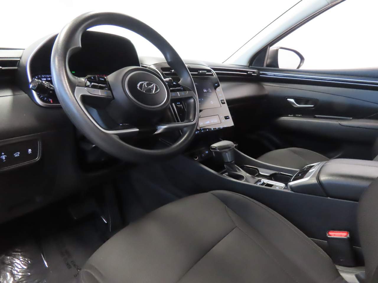 Used 2024 Intense Blue Hyundai SEL image 7