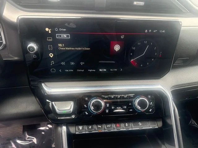 Used 2025 Black GMC Denali image 22