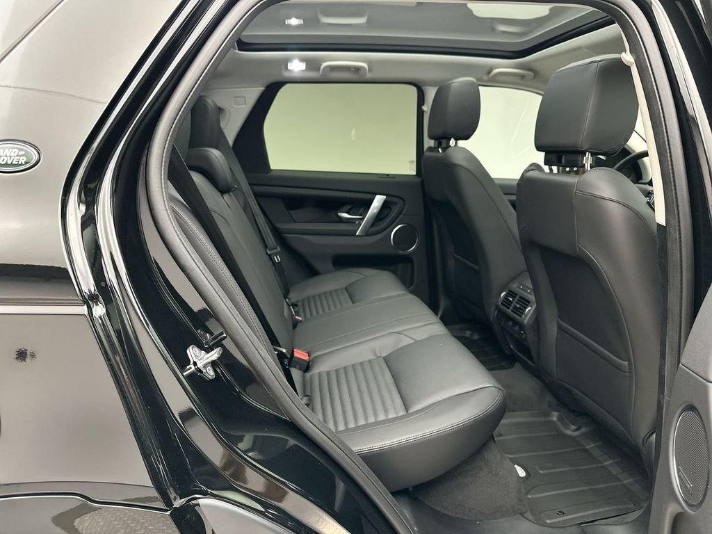 Used 2025 Santorini Black Metallic Land Rover S image 5