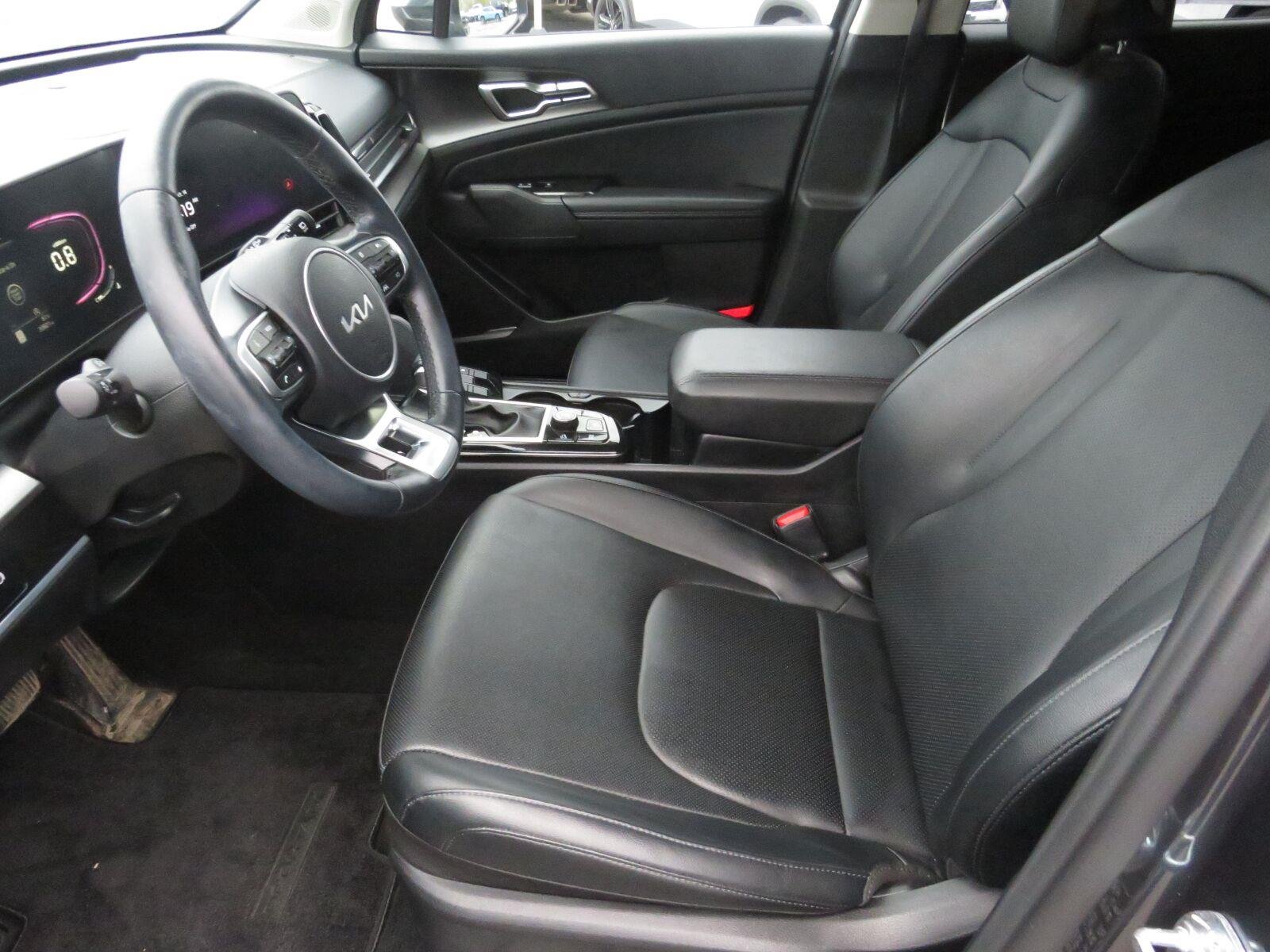 Used 2024 Gravity Gray Kia EX image 23