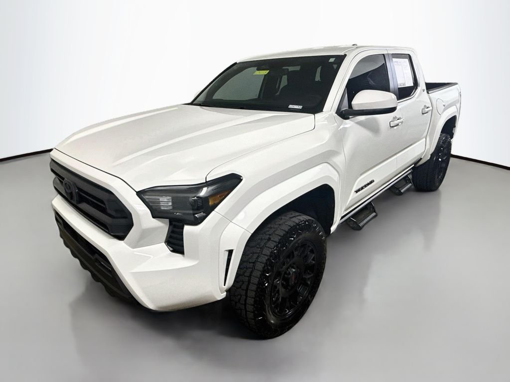 Used 2025 Ice Cap Toyota SR5 image 3