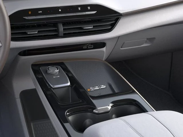 New 2026 Iridescent White Tricoat Buick Avenir image 23