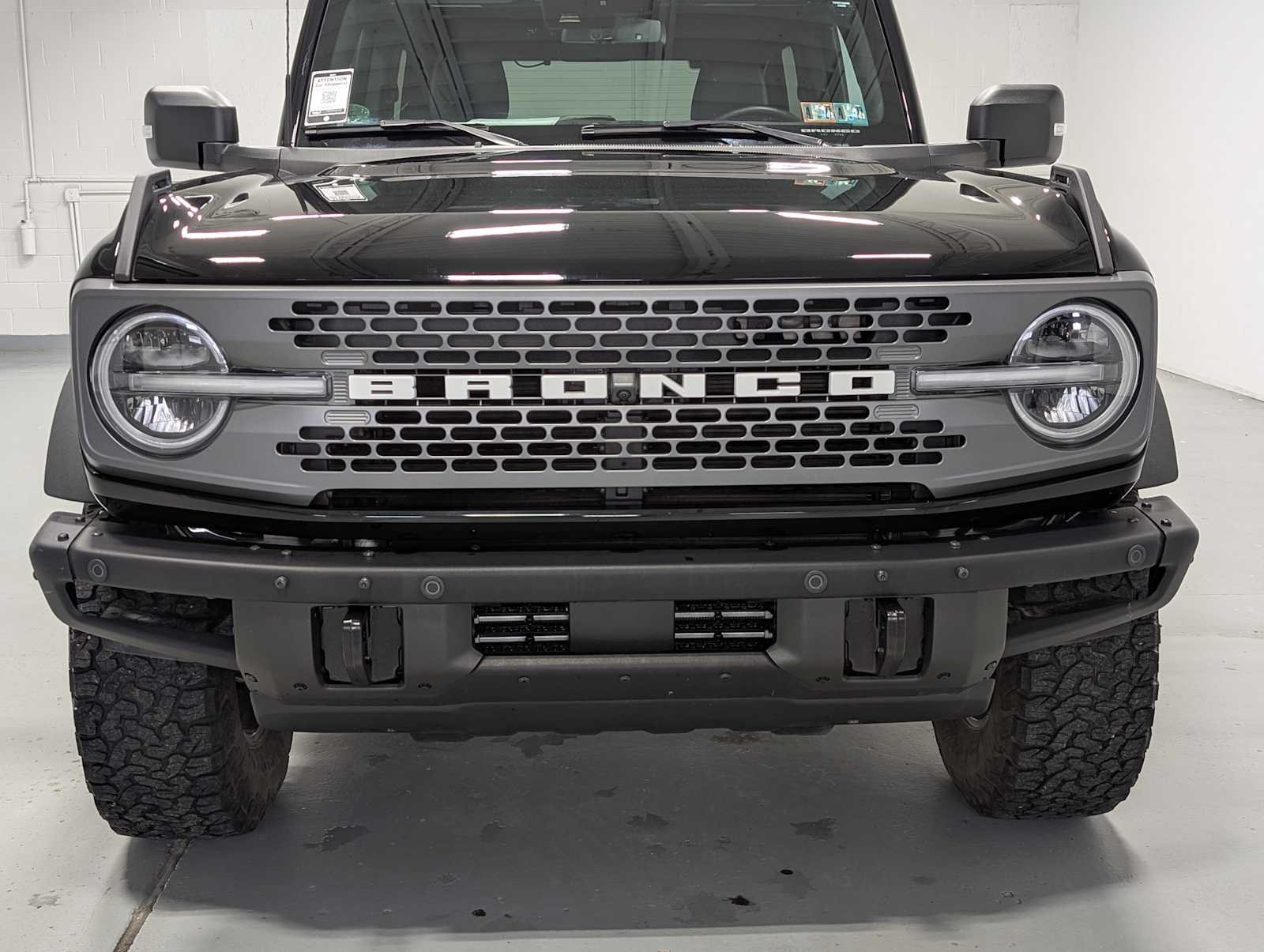 Used 2024 Shadow Black Ford Badlands image 2