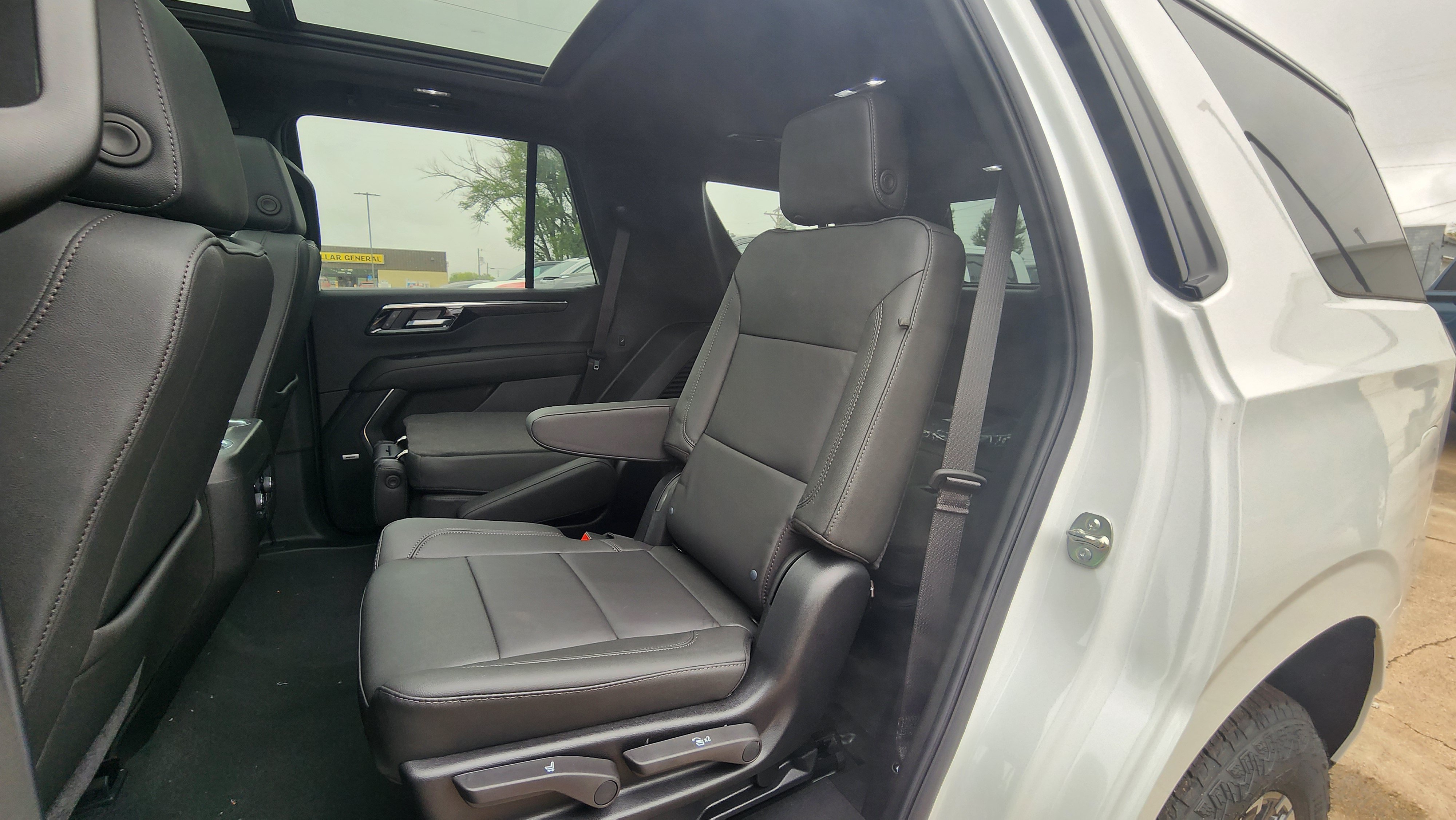 2026 Chevrolet Tahoe Z71 - Photo 18