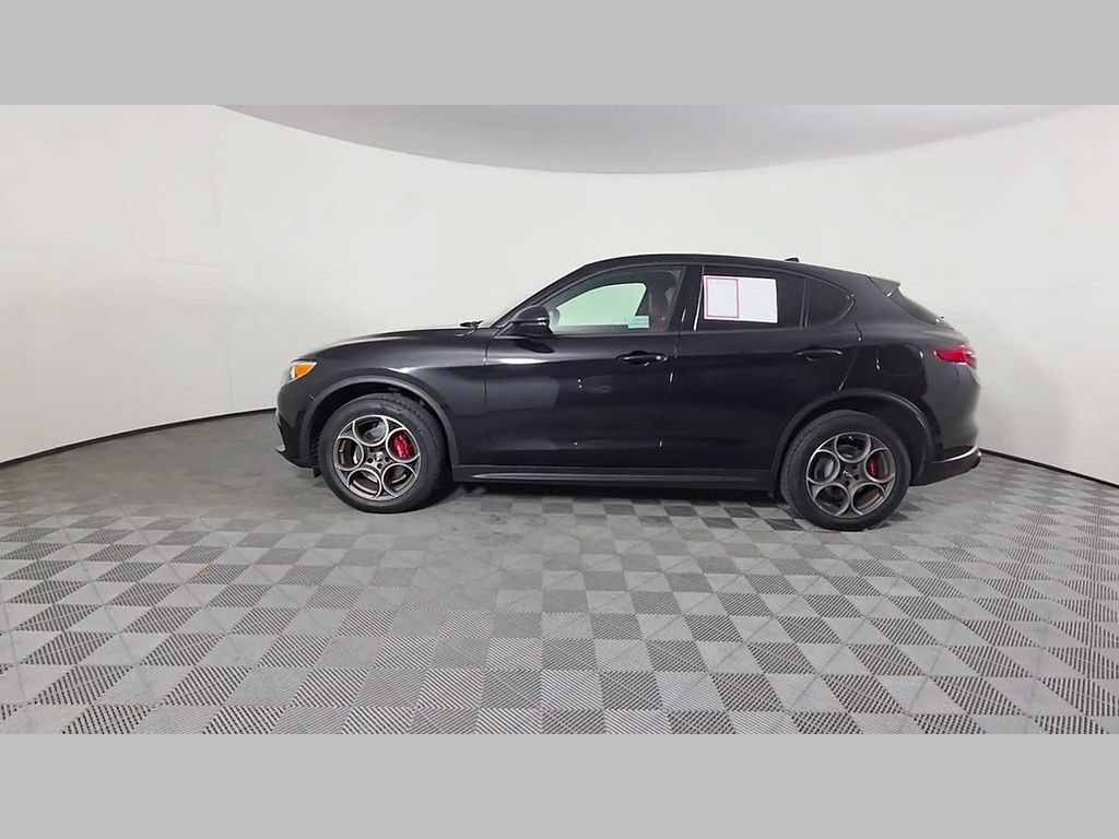 2023 Alfa Romeo Stelvio Sprint - Photo 47